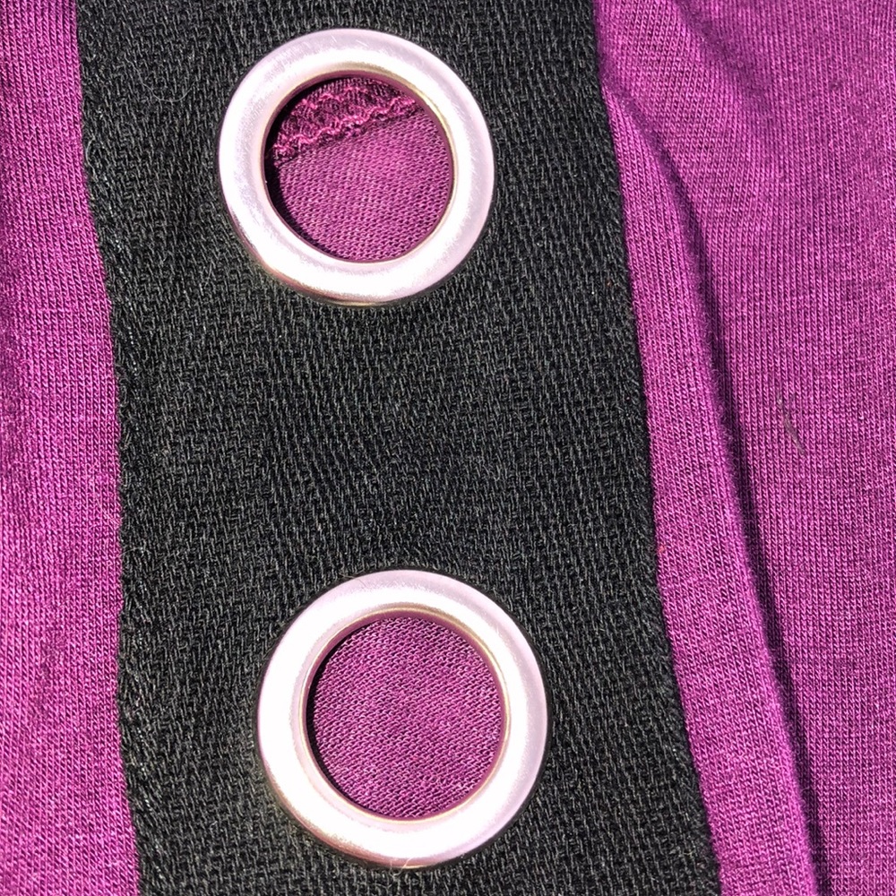NEW EMMA & SAM Plum Cutout Long Sleeve Top-Small - Picture 6 of 6